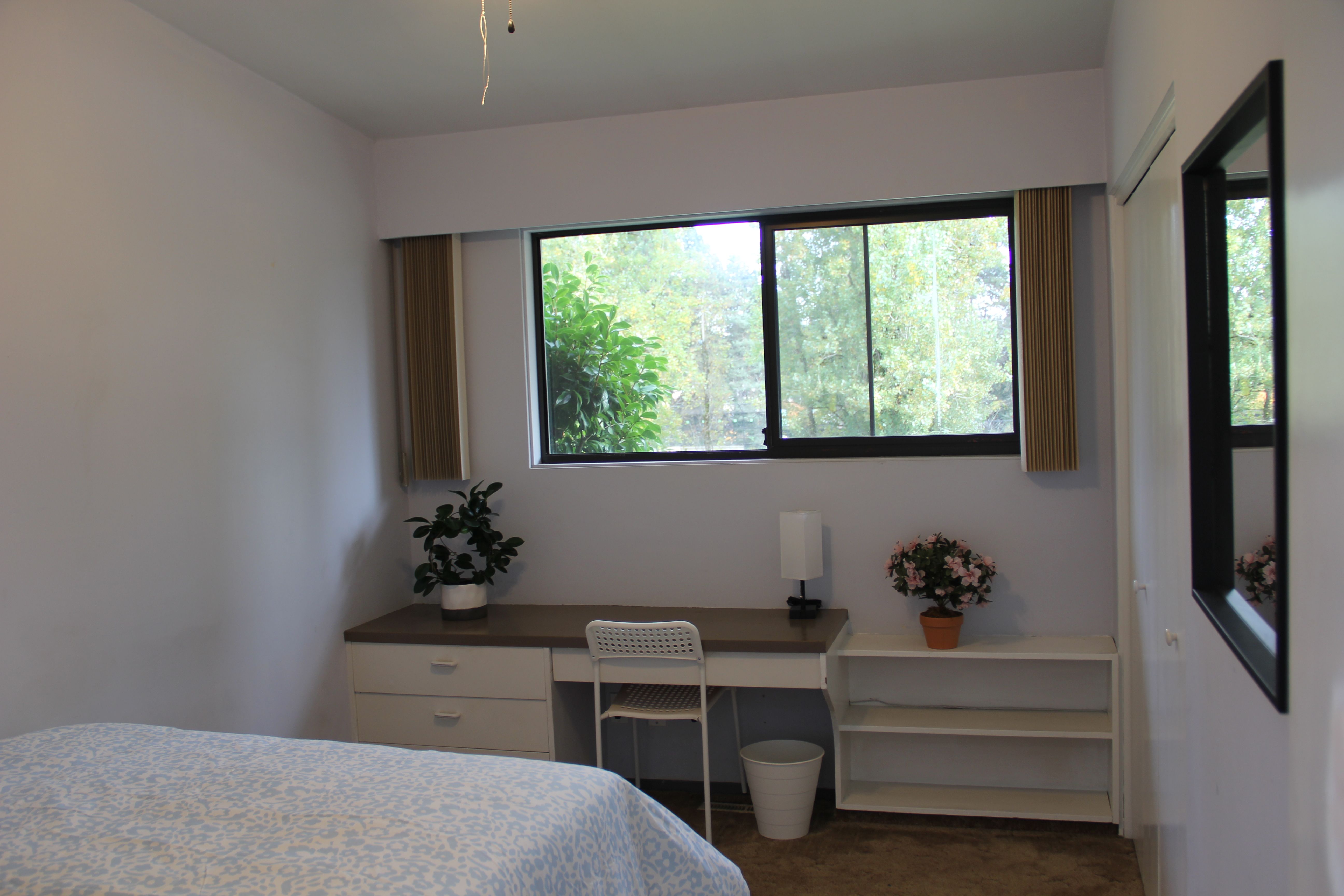 Affordable Private Room 3 for Students in Burquitlam near SkyTrain